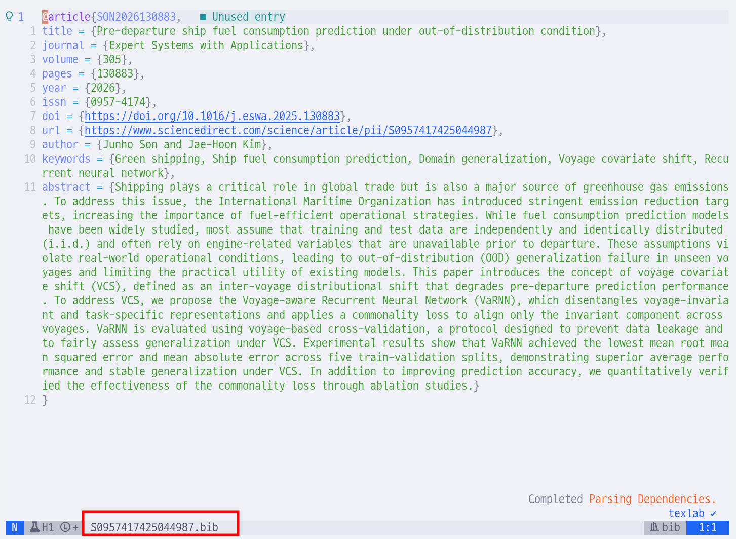 `.bib` 파일의 내부 구성 (그림 상 빨간색 박스는 다운로드된 파일의 이름임)